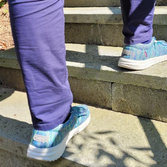 Bild zeigt Füsse beim Walk und Talk